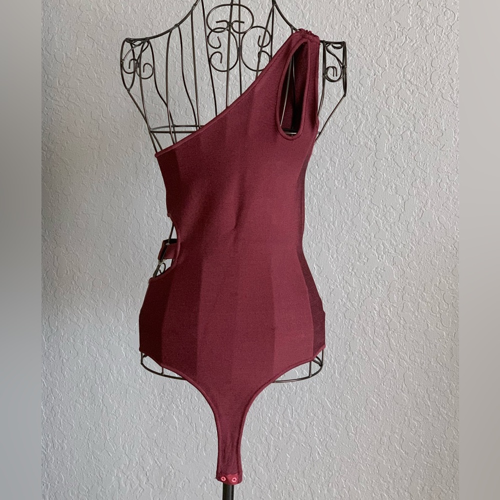 bebe burgundy one shoulder knit bodysuit